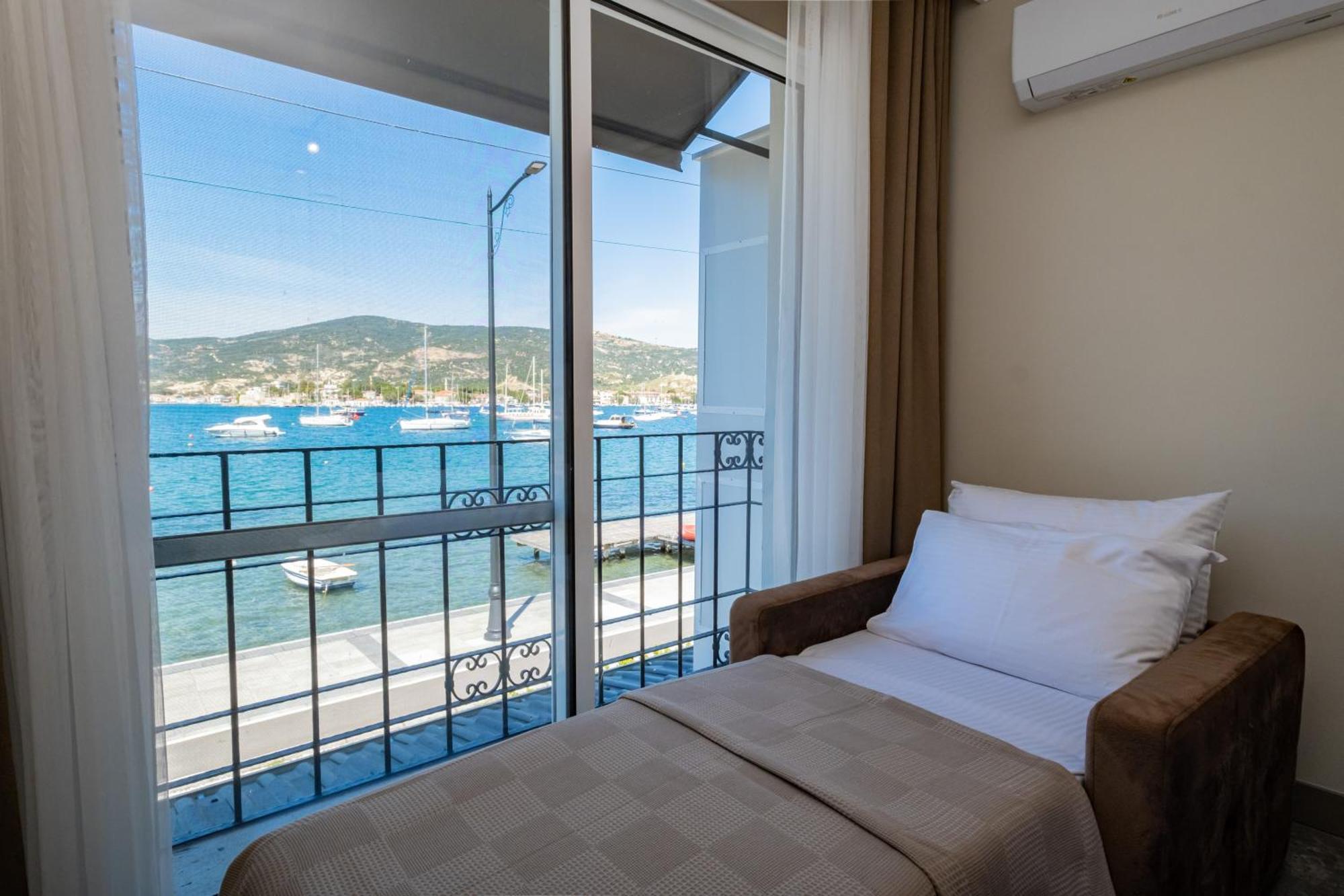 Bd Suites Foça Buitenkant foto