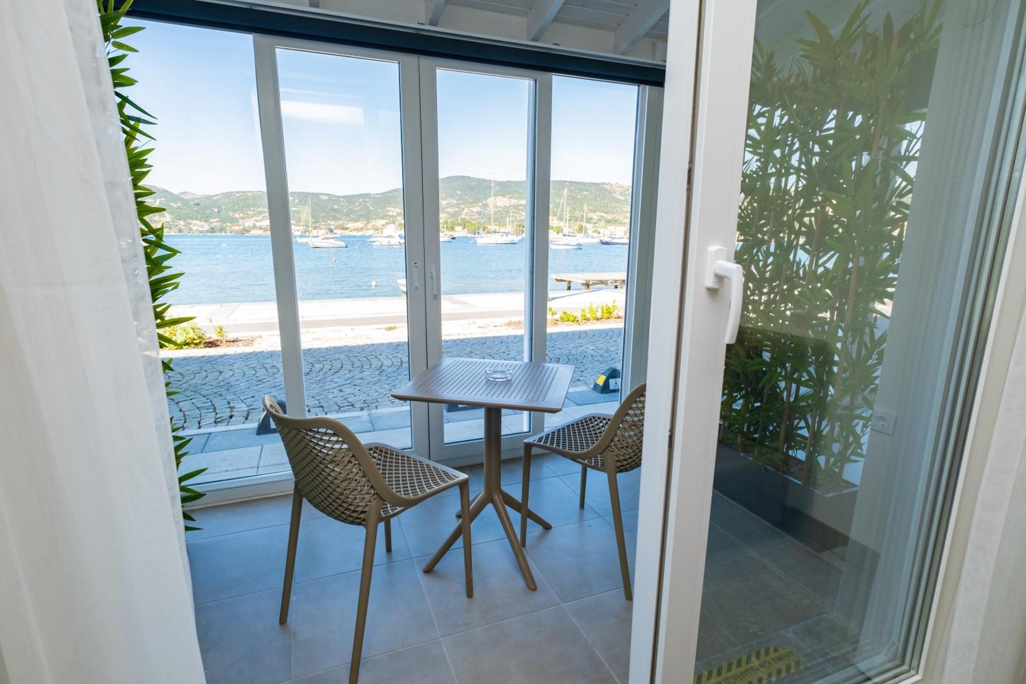 Bd Suites Foça Buitenkant foto